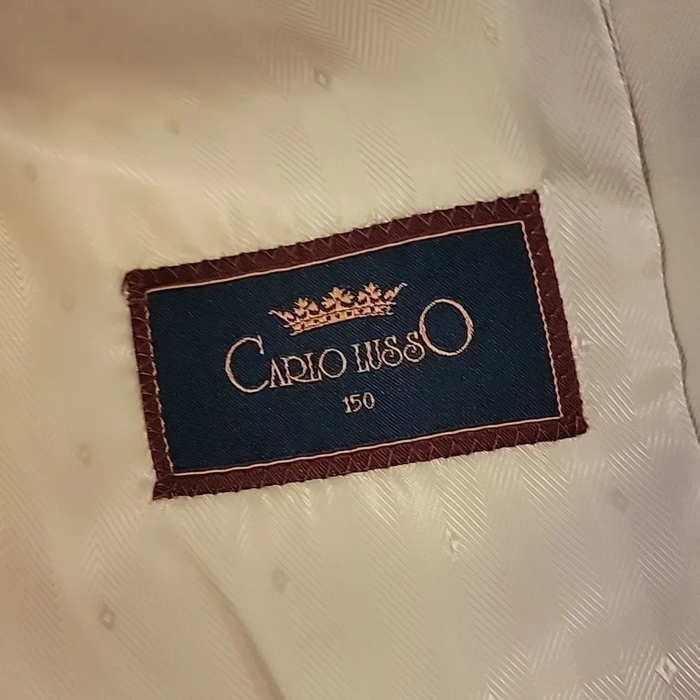 Carlo Lusso-2 button beige Jacket Size 38 L. NWT.